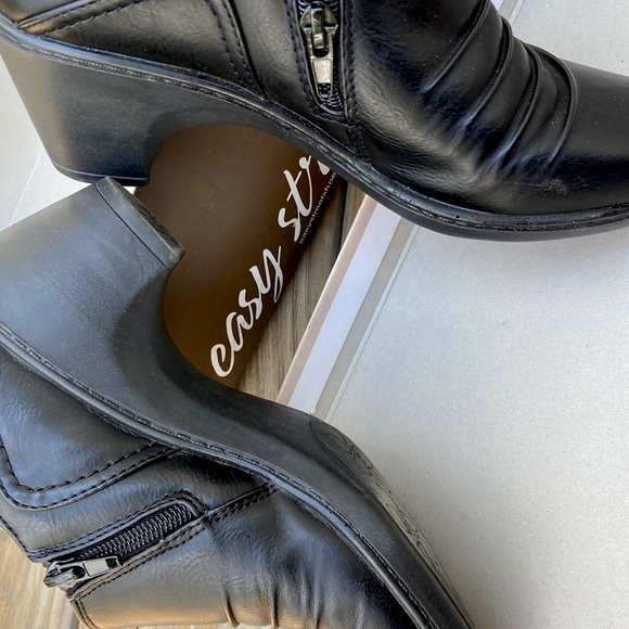 Easy Street: black booties - Picture 6 of 7